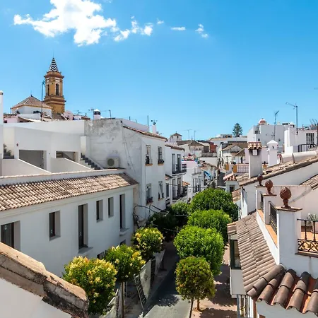 Old Town Duck House 4* Estepona