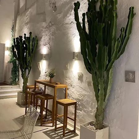 Old Town Duck House Estepona